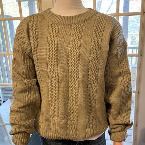 WESTCHESTER CLASSICS Crewneck Sweater - Picture 7 of 7